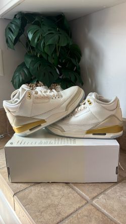 Air Jordan 3 Retro Champagne and Oyster Size 9