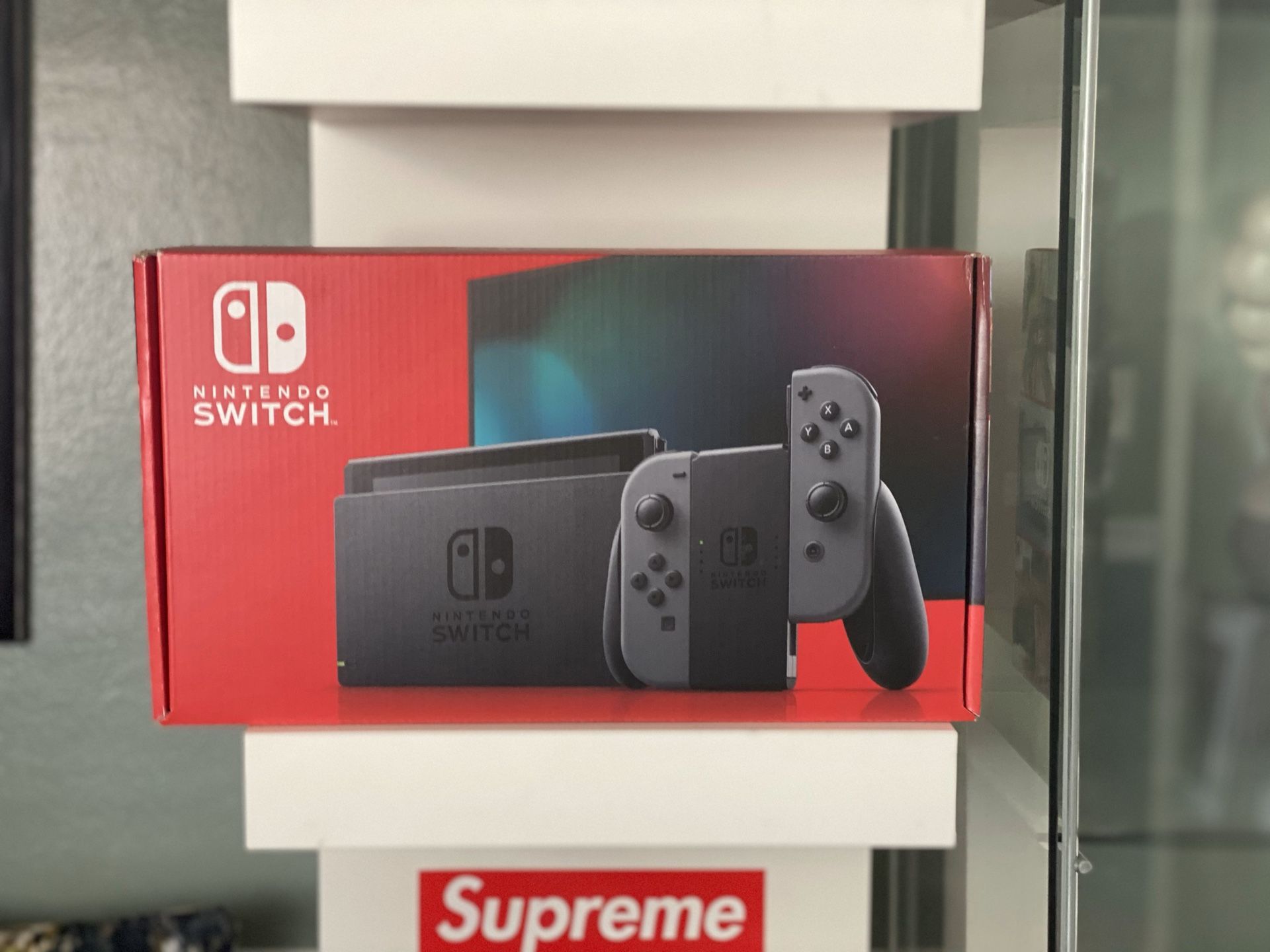 Nintendo Switch V2 Grey