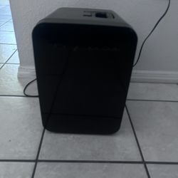 Frigidaire Personal mini fridge