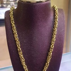 18k Gold Royal Necklace 