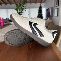 Size 10 Men’s - Steve Madden