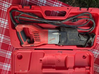 Milwaukee Corded Reciprocating Saw with Case