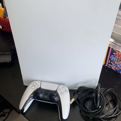 PlayStation 5 ( Disc Edition) READ DETAILS!!!