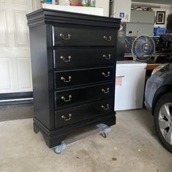 Black Dresser