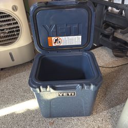 Yeti 24 Hard Cooler