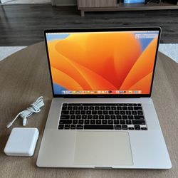 MacBook Pro 2019 16" - 16GB RAM, 512GB SSD Storage