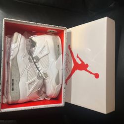 Jordan Retro 4s 