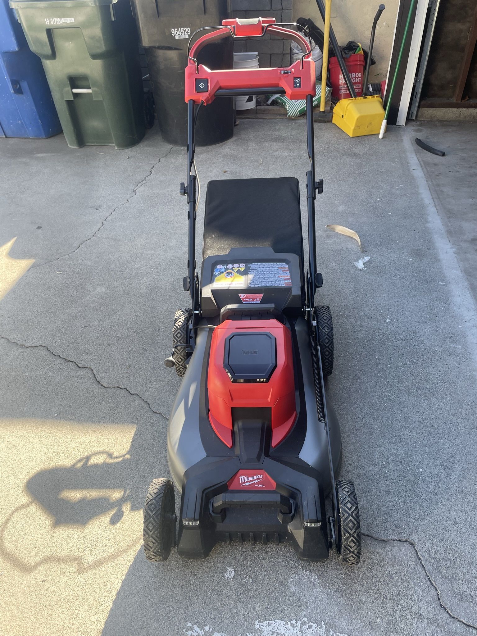 Milwaukee Lawn Mower for Sale in San Bernardino, CA - OfferUp