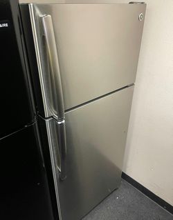 Stainless Steel Top Freezer Refrigerator