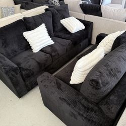 NEW SOFA & LOVESEAT 