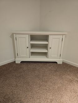 White TV Corner Stand