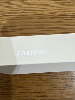 Samsung - 50” The Frame Customizable Bezel  - Modern White