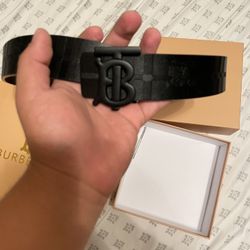 Burberry Size 28 