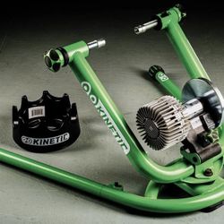 Kinetic Rock And Roll 2 Bike Trainer 