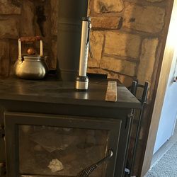Wood burning stove