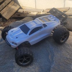 RC Traxxas mini erevo