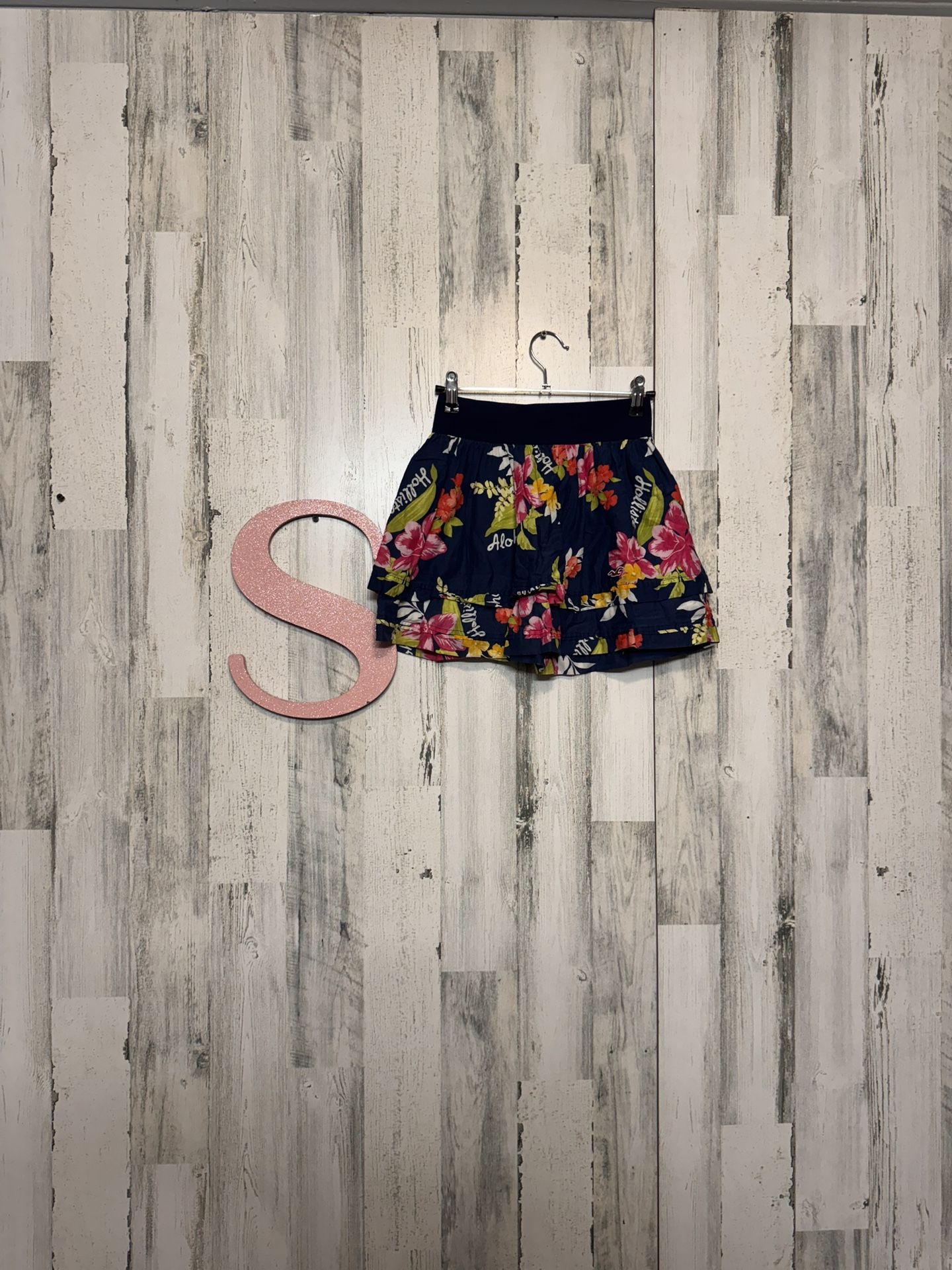 Hollister Floral Ruffle Mini Skirt Navy Size S