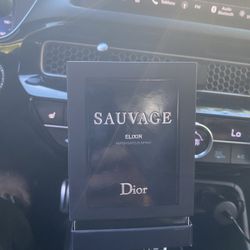 SAUVAGE.   AND MAISON FRANCIS KURKDJIAN PARÍS