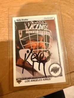 Kelly hrudley signed card
