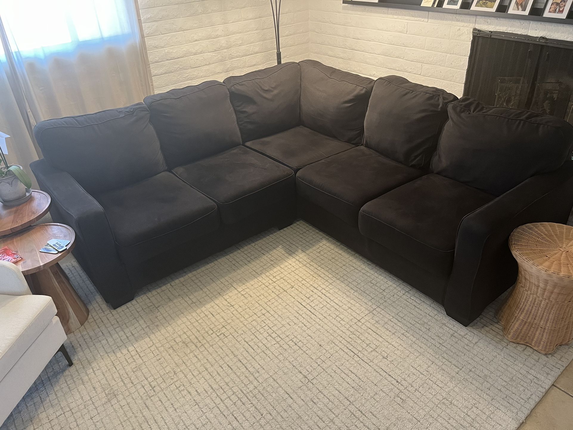 Sectional Couch ( 2 Pieces)