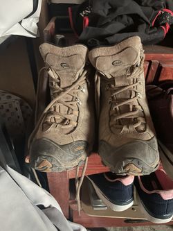 Oboz Hiking Shoes Women