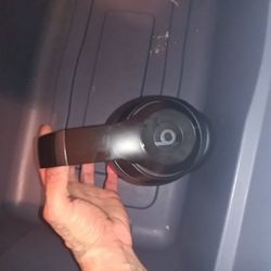 Beats Solo Wireless 4