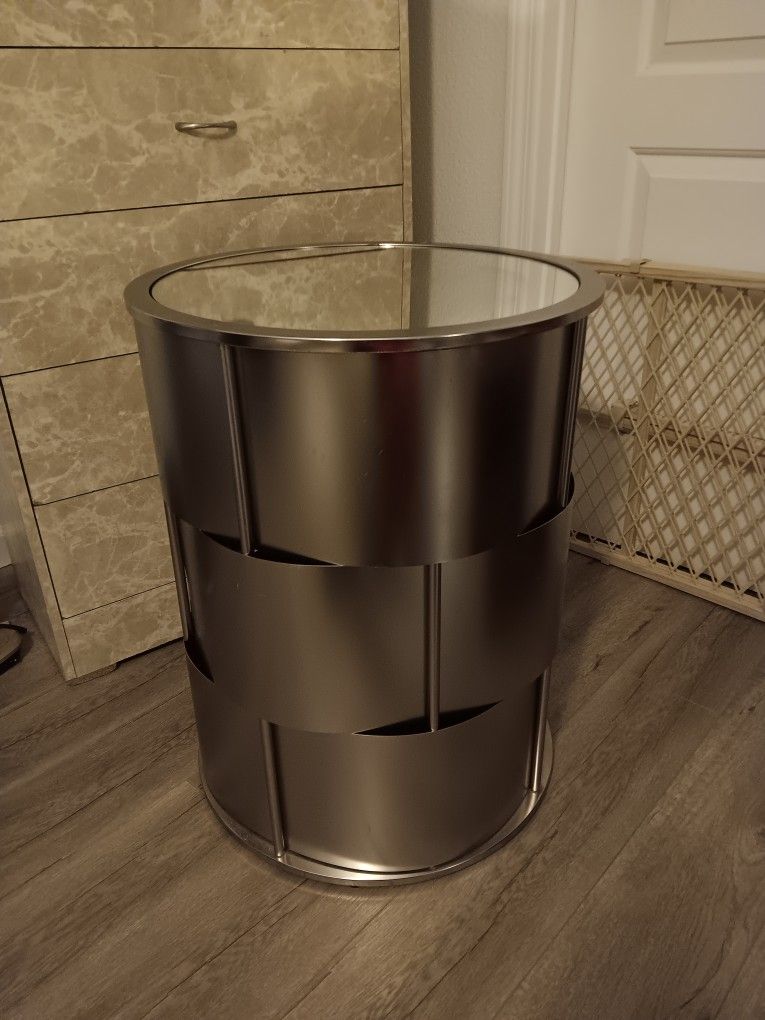 Hayes Mirror Top Metal Accent Table