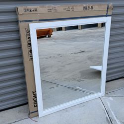 NEW Roundhill Furniture White Mirror / RETAIL $250