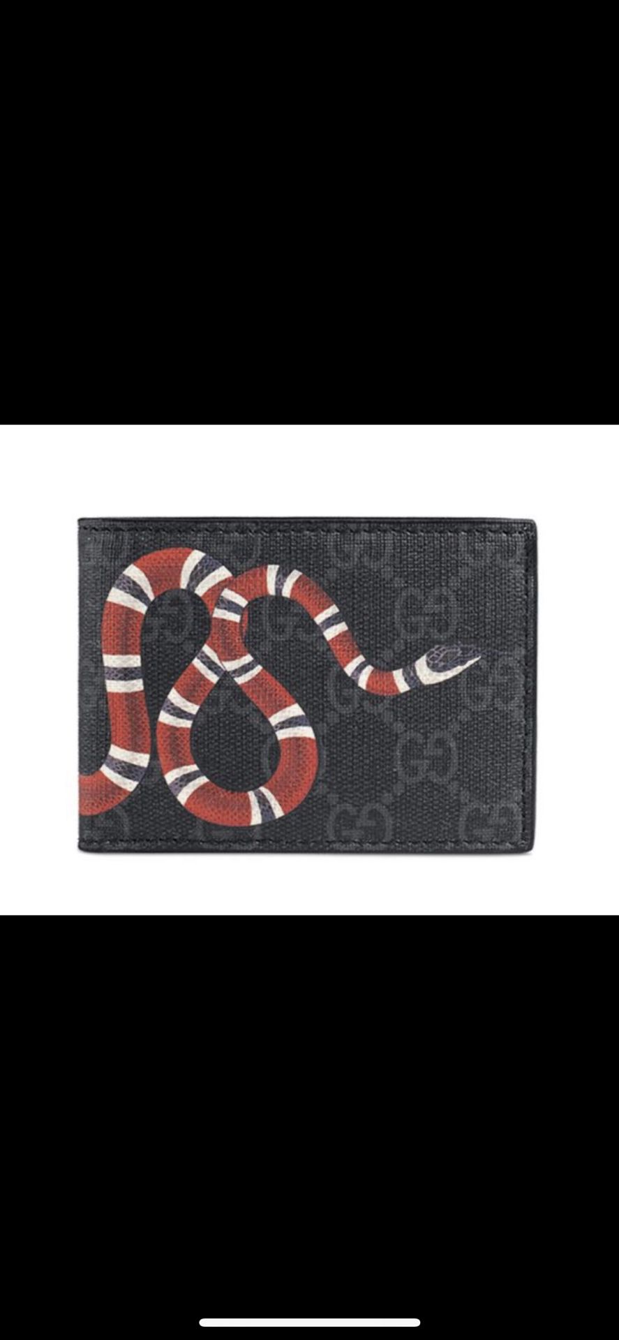 Gucci’s wallet