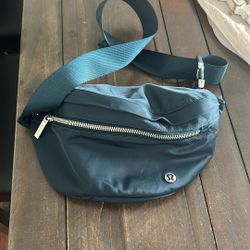 Lulu Lemon Large Crossover Bag