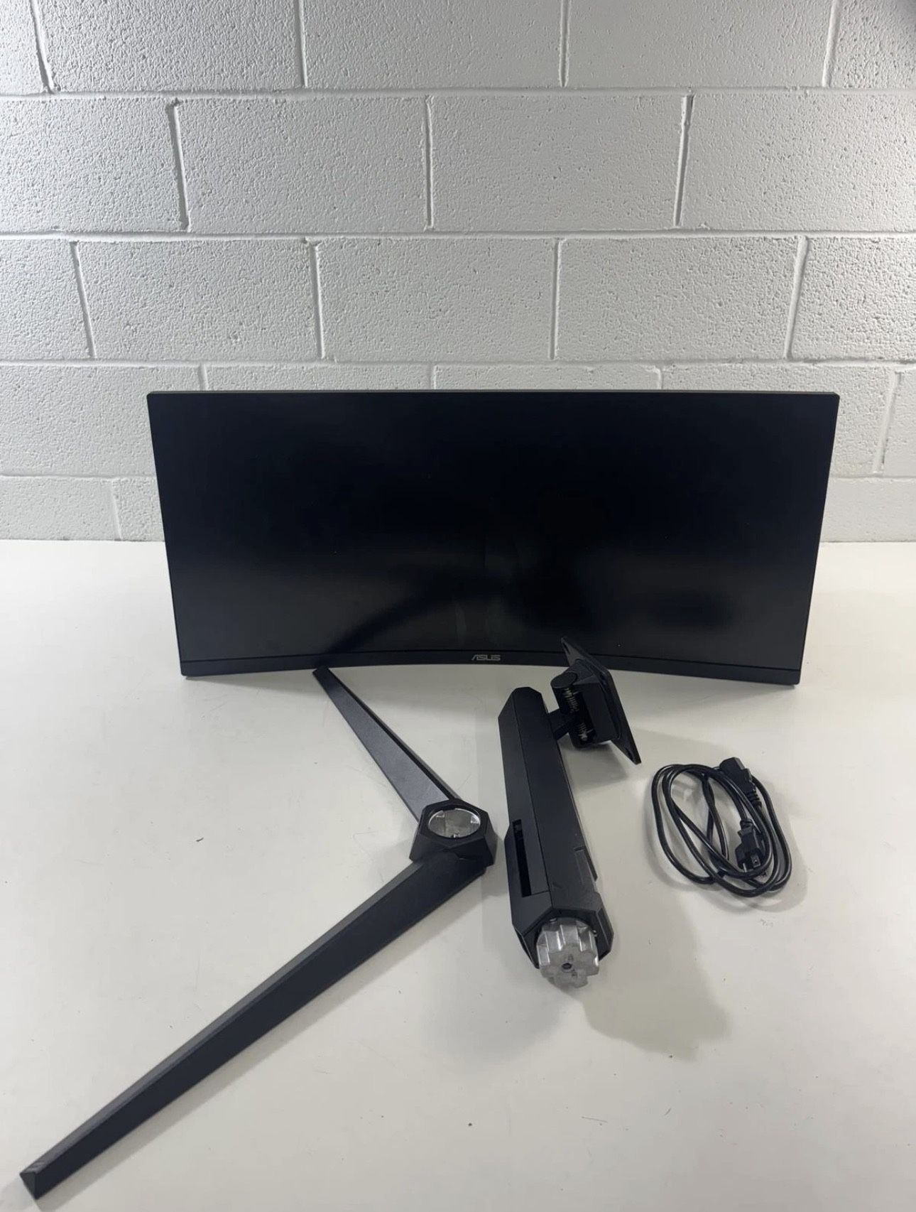 ASUS TUF 34 Inch Curved Gaming Monitor - WQHD (3440x1440)