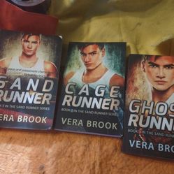 Series of 3 Vera brooks very collectible with signatures will not separate