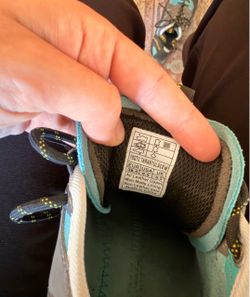 La Sportiva Women’s 38.5 climbing shoes & chalk bag