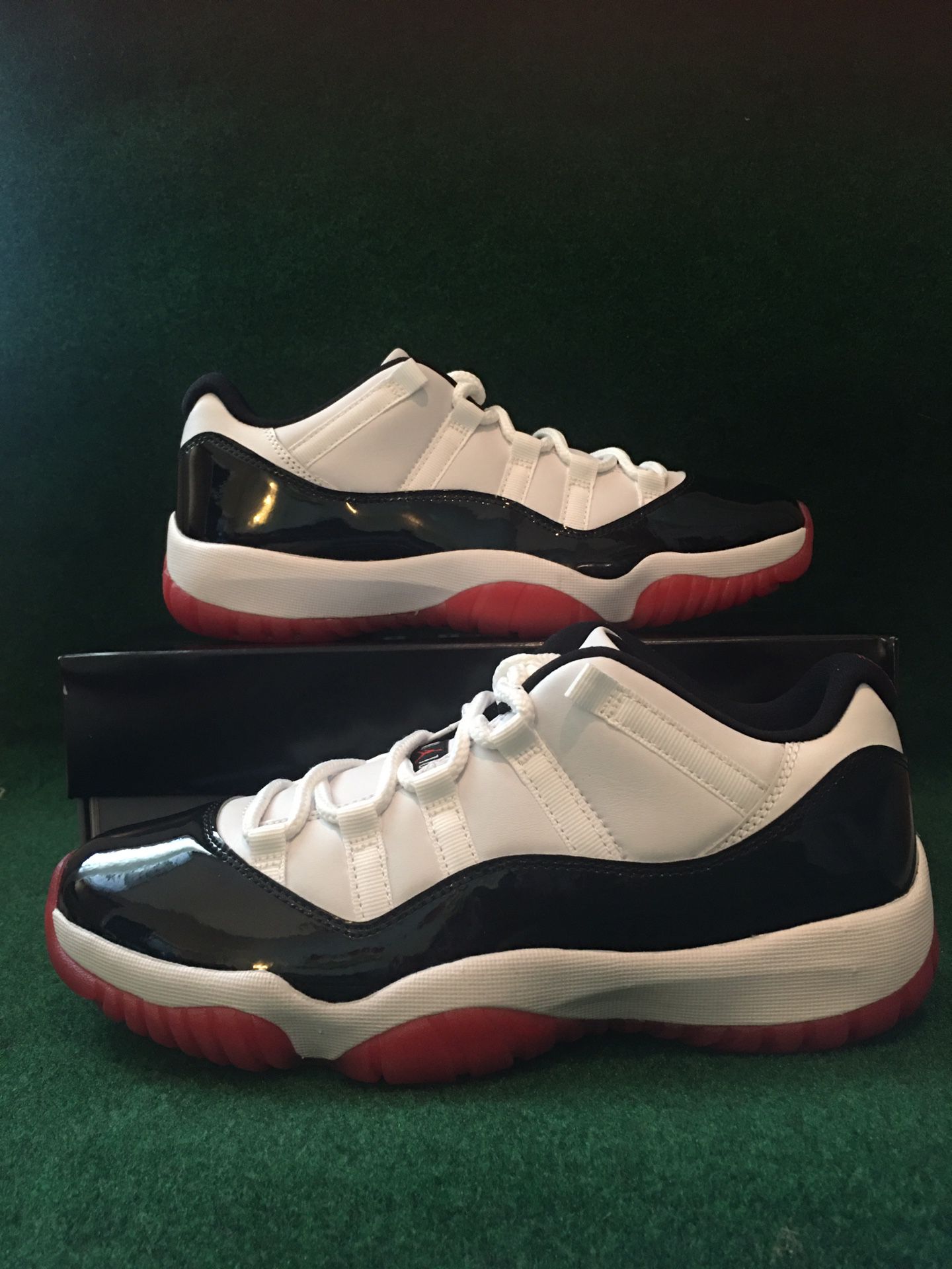 Jordan 11 low concord bred brand new Ds size 8.5