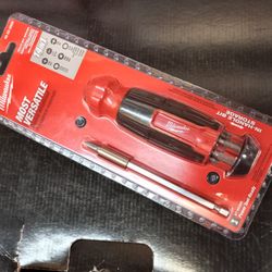 MILWAUKEE MULTI- BIT DRIVER 14IN1