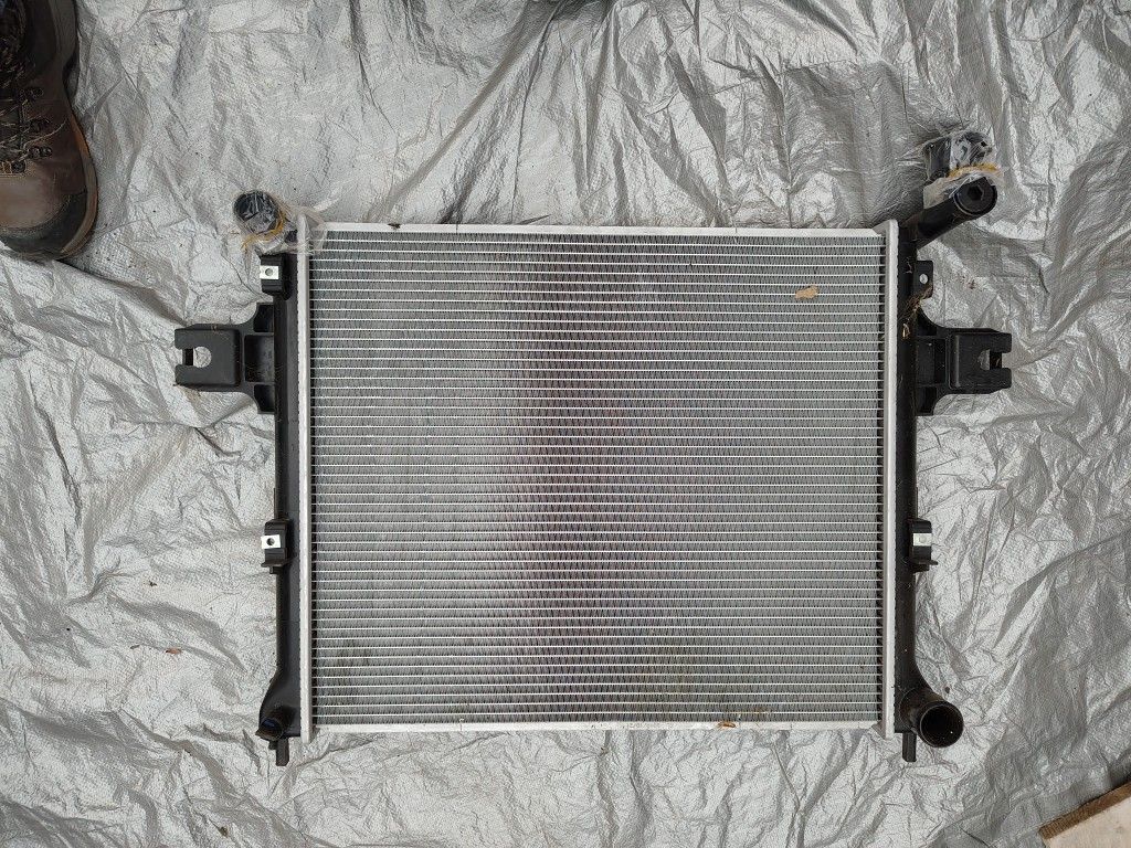 Radiator Duralast B2839 For Grand Cherokee
