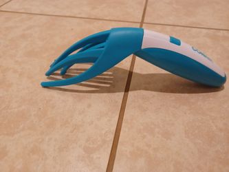 Conair Vibrating Scalp Massager for Sale in Torrance, CA - OfferUp