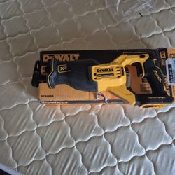 Dewalt Sawsall Brand New With Box A Battery And Plug In Chareger 120