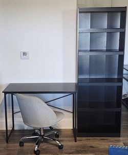 Desk/Bookshelf/Desk Chair
