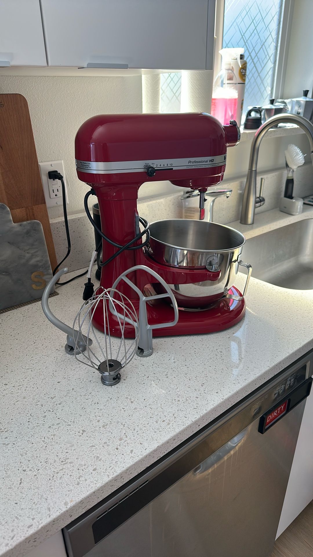 KitchenAid - 5.5 Quart Bowl-Lift Stand Mixer - Empire Red
