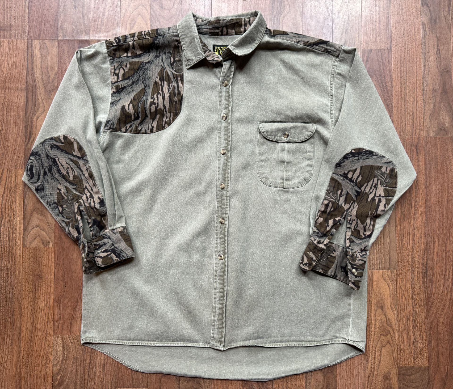 Vintage Scottish Greys Button Up Shirt Men's LRG Outdoor Hunting Mossy Oak Camo