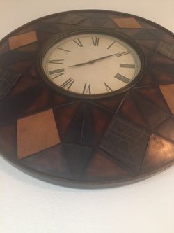 Kirklands wall clock/ reloj de pared