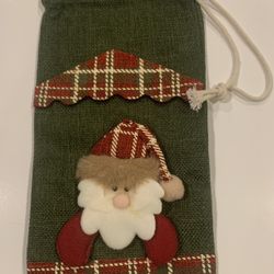 Christmas Wine Bottle Covers Green with a Santa Bottle Bags Holiday Gift