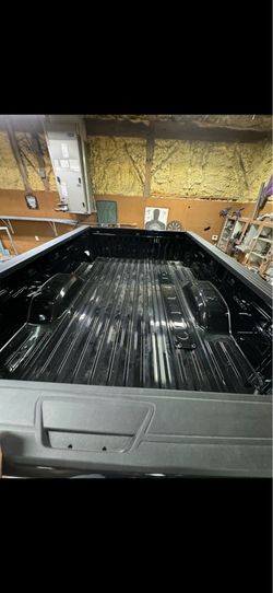 8 ft GMC truck bed