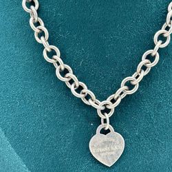 Genuine Tiffany & Co Pendant Heart Necklace 16” 925 “Return To Tiffany & Co NY 55.70 Grams Great Condition!