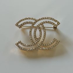 Fashion Pin  Brooch 