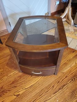 Wood end table