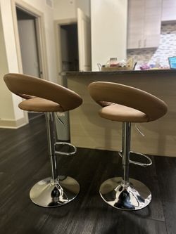 Exquisite Luxury Brown Bar Stools