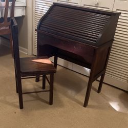 Child’s Rolltop Desk