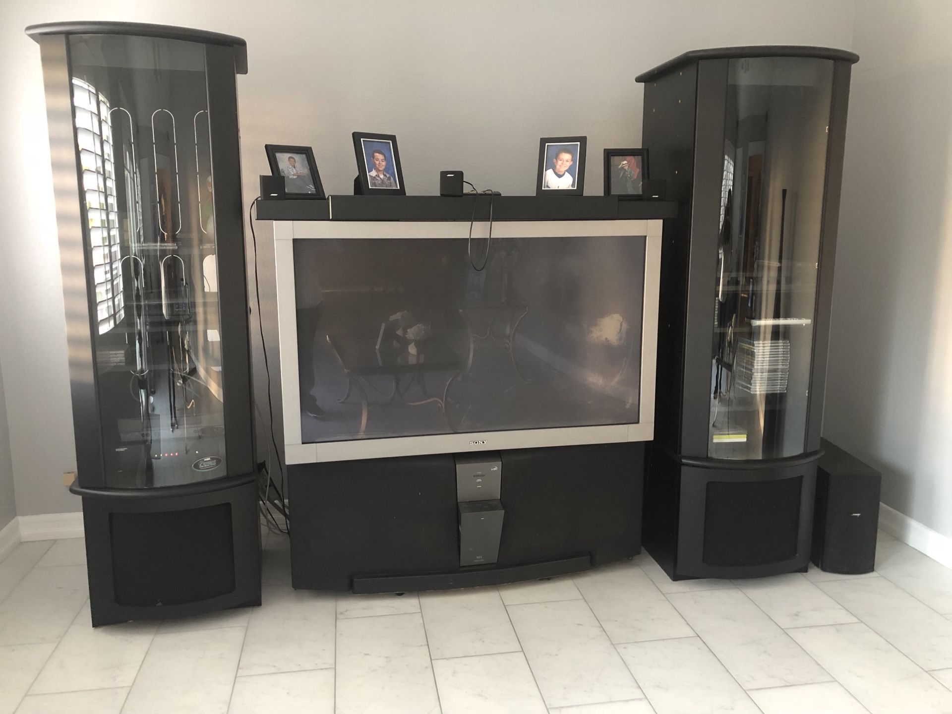 Tv with surround bose sound